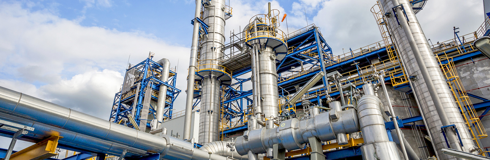 Petrochemical Industry_Tanks_Equipment Fabrication Solutions - EPC - 2